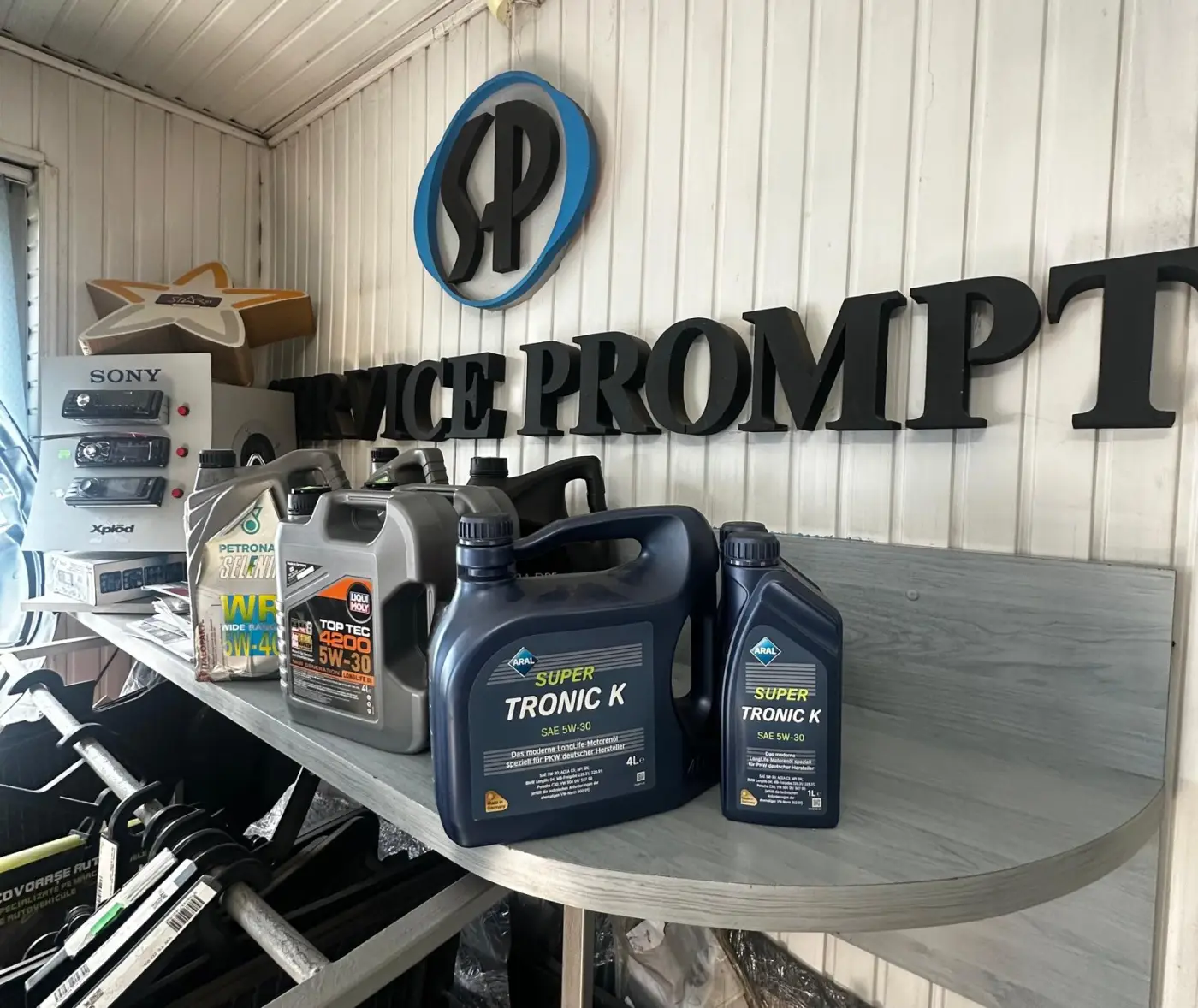Uleiuri de motor Aral, Liqui Moly și Petronas în magazinul Service Prompt Suceava